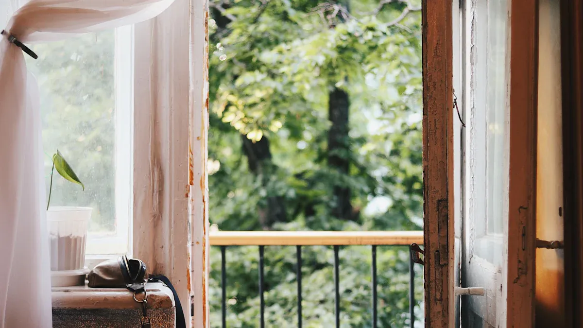 Dog Cot Feature Checklist (Basic vs Premium)