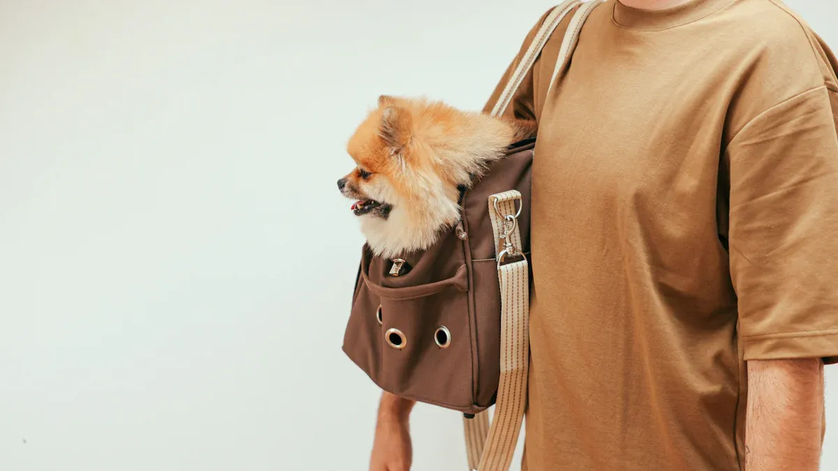 Comfort and ventilation in dog carrier bags